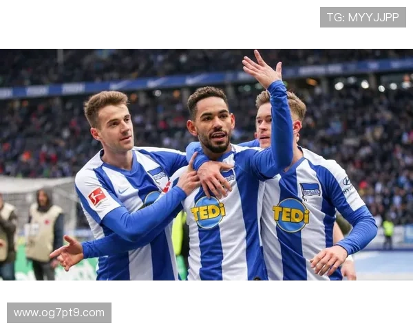 波尔图球迷抛马竞衣干扰尤尔曼